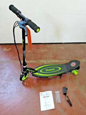 Razor Power Core E90 Classic Roller 16 km/h 54 kg SCHWARZ