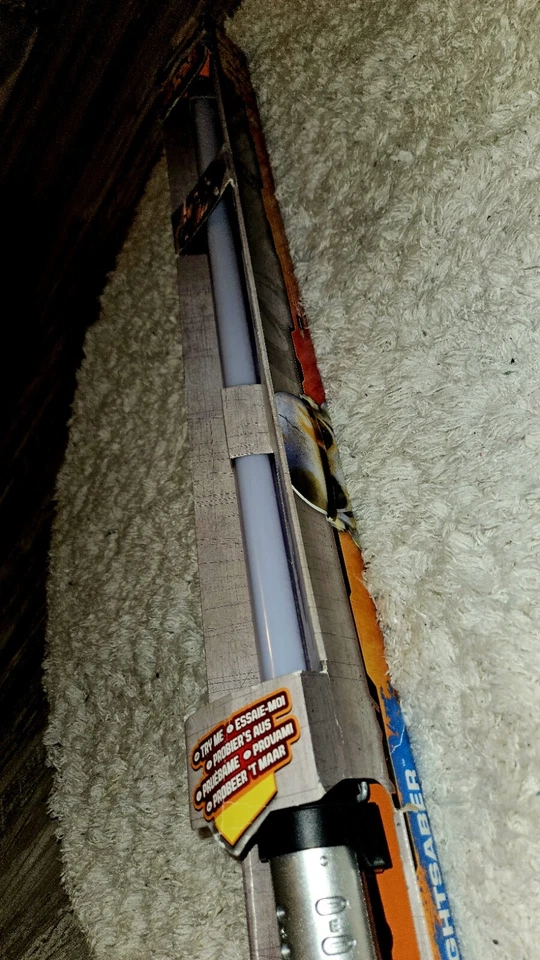 Hasbro ◇ 2010 ◇ Star Wars Ultimate FX Lichtschwert | Darth Vader NEU & OVP - Bild 4 von 4