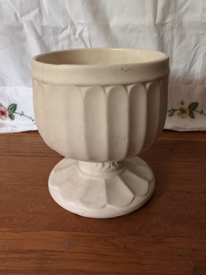 Floraline Usa By Mccoy Matte Beige Pedestal Planter Vase 429