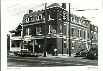 *Kentucky Postcard-''The West Side Cafe'' (West 11th Street)  @ Newport {C35}
