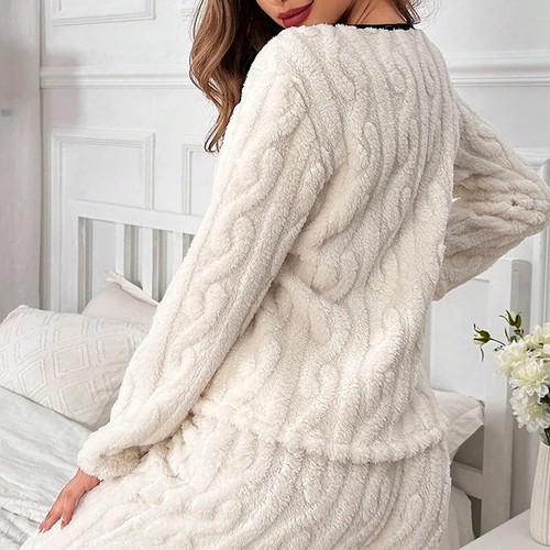 Women's PureCozy Fleece Lounge Set – 2-Piece Warm Knit Pajama Set, Soft Comfort - Picture 4 of 4