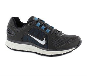 nike vomero 44