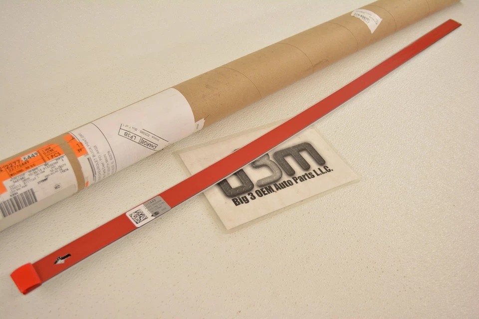 Chevrolet Silverado GMC Sierra LH 2014-2016 moldura de puerta lateral trasera OEM Foto 2 de 3