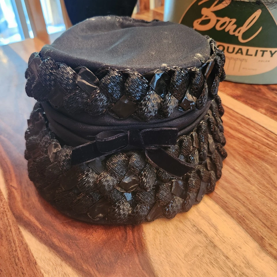 Lote de 5 sombreros/cajas vintage para mujer, red para cabello fascinador, terciopelo, fieltro llama, lana Foto 2 de 4