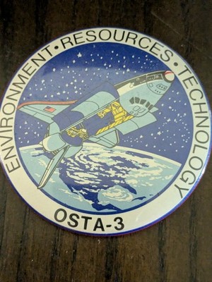 1982 NASA Space Shuttle Payload OSTA-3 Office of Space Terrestrial Ap Button Pin