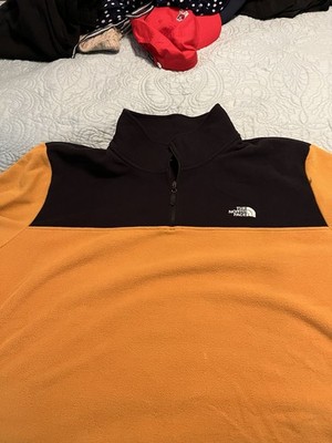 Men s Northface Fleece 2XL Quarter Zip Black And Gold