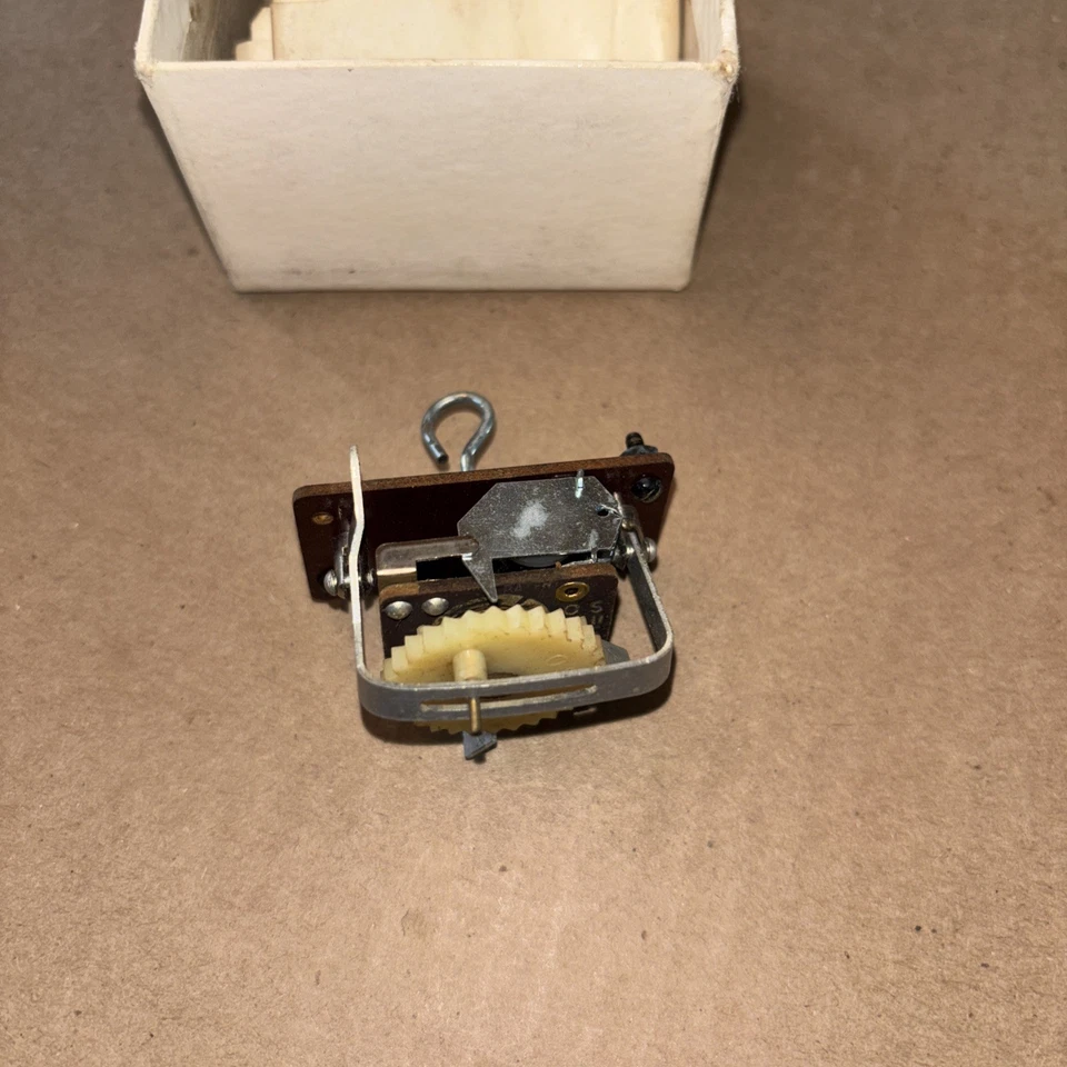 OS Minitron Escapement K-11 Compound S Box Directions Radio Flying Ogawa Plane - Image 4 of 4