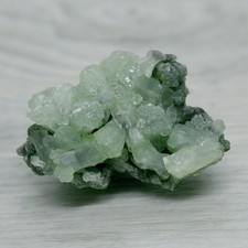 Prehnite verte claire pierre marocaine 120g de Boulemane - 5,4x4x3,3cm