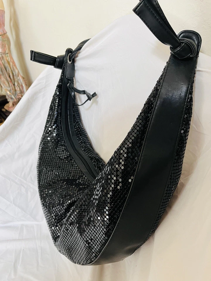 Large mesh Hobo Style Handbag-Black, with faux leather trim-Fashionable - Image 3 of 4