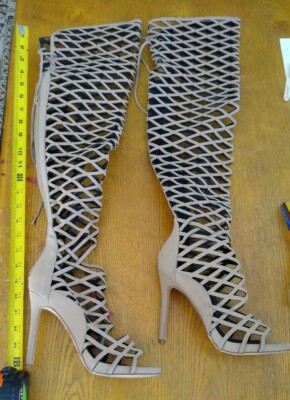 OLIVIA FERGUSON Thigh High Stiletto Boots 24'' tall w/ 3.5 inch heel TAN SIZE 8