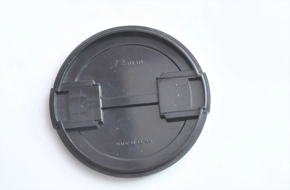 Nikon Classic 72mm Snap-on Front Lens Cap - Image 2 of 2