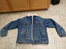 Vintage Levi  s Women  s Sherpa Lined Trucker Jacket Size M Blue Denim