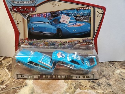 CARS! Disney Pixar Mr The King & Mrs The King 2 Car Set New In Original...