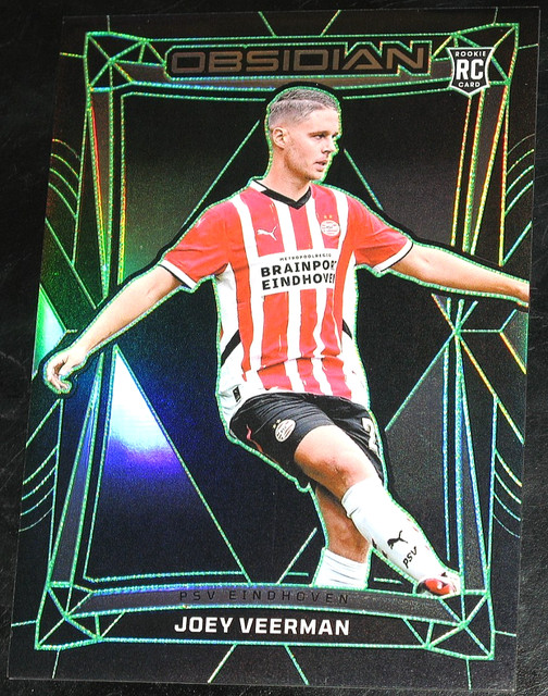 2024-25 Obsidian Joey Veerman Electric Etch Green # 4/5 RC 2025