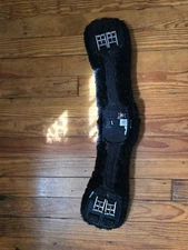EA Mattes Athletico Dressage Girth w/ removable Fleece cover - 70cm/28in