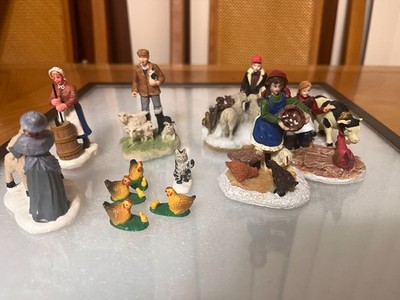 CHRISTMAS VILLAGE LOT OF FARMING FIGURES COWS CHICKENS SHEEP CAT GOATS PEOPLE