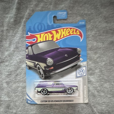 Hot Wheels Volkswagen Series 1:64 1969 Custom Squareback Diecast Purple White