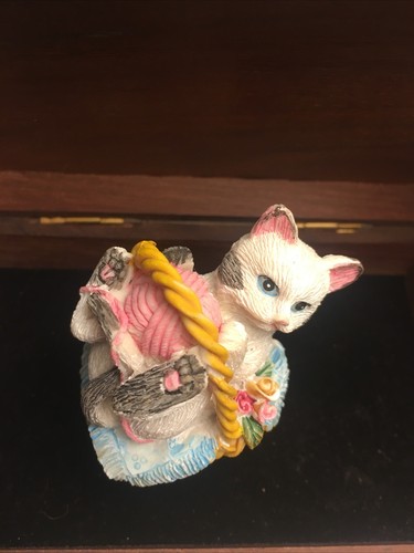 Playful Kitty Cat In The Basket With Ball Of Yarn Figurine 2 1/2” - Picture 2 of 5
