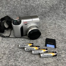 Olympus CAMEDIA C-700 Ultra Zoom 2.1MP Digital Camera Bundle - TESTED