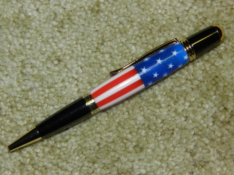 Manhattan Ballpoint Twist Pen with Stars and Stripes Body & Gold & Black Trim