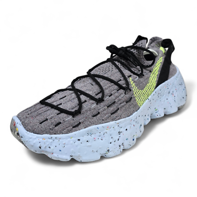 NIKE SPACE HIPPIE 04 