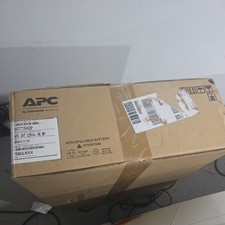 APC SRT72RMBP Smart UPS Rackmount Battery Bac...