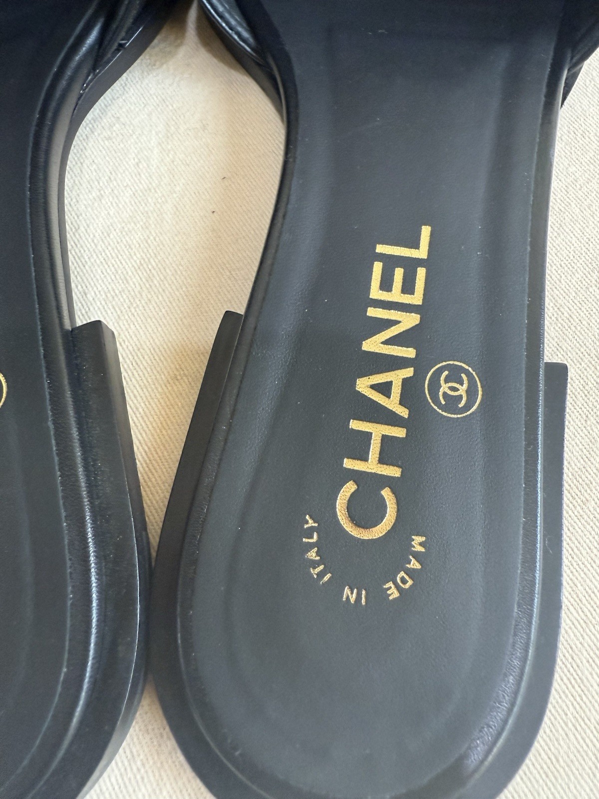 Authentic Chanel 2023 Interlocking CC Logo Slides… - image 9