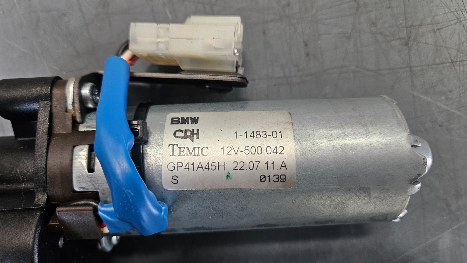 2010 06 10 Bentley GTC Left Front Seat Adjustment Motor #0007 Q6-1