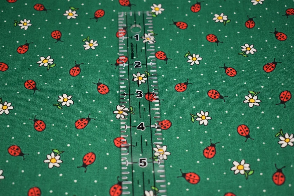 FAYE LIVERMAN BURGOS green cotton fabric MARCUS BROTHERS ladybugs daisies 35x45 - Image 3 of 3