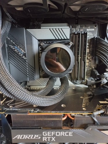 komputer gamingowy I7-12700kf RTX3090 AORUS/RAZER - Zdjęcie 4 z 13