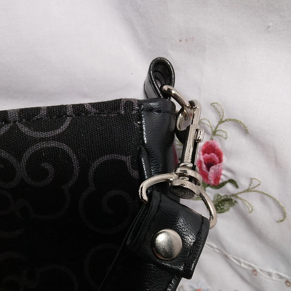 Black Handbag Purse With Beaded Dragon Print - Image 4 of 4