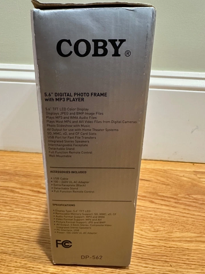 Coby Model DP-562 5.6" Digital Photo Frame MP3 Player White Black Music & Video - Image 3 of 4