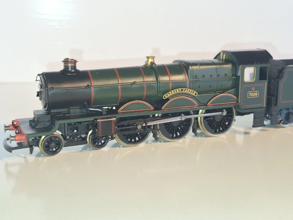 Hornby Cadbury Castle Pullman Set. DC 2 Rail. Excellent oper/cond. OO scale.  - Image 3 of 4