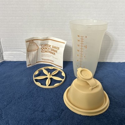 Tupperware Classic Sheer Quick Shake Container Wheat With Recipes