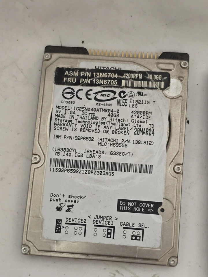 Hitachi 40GB 4200RPM IC25N040ATMR04-0 IDE Interface Hard Drive 2pc - Image 3 of 4