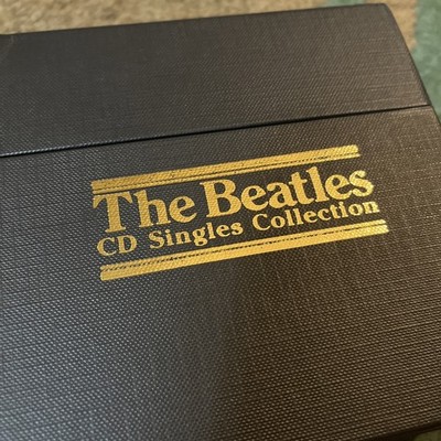 The Beatles CD Singles Collection 22枚入り 61lpqQKNbvL._UF1000,1000_QL80_.jpg