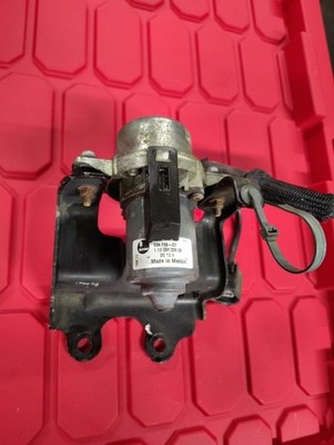 2011-2023 CHRYSLER 300 3.6L POWER BRAKE BOOSTER VACUUM PUMP W/ BRACKET OEM W Pig