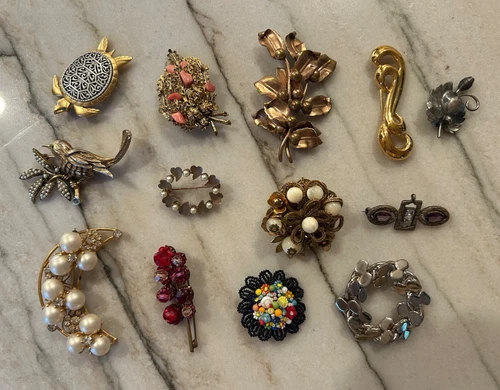 Lot Of 13 Vintage Wearable Costume Jewelry Brooches Pins,  Some Signed