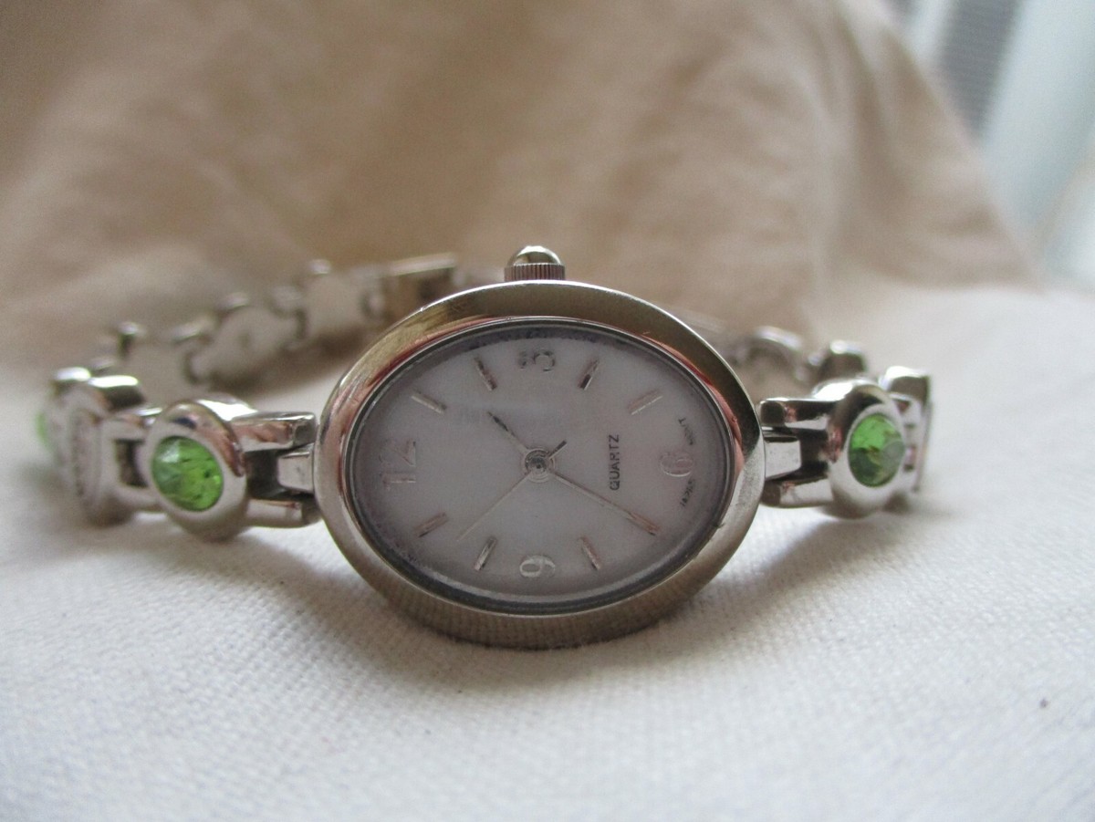 Beautiful Fashion Woman Watch with Silver Dial and Green Strap Silver and Green Watch Women Dainty - Etsy main image 4