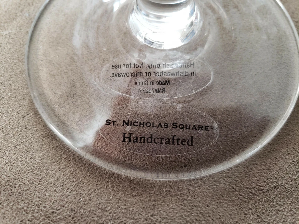  Copa de cristalería alta rara espíritu de la temporada por St Nicholas Square con estrellas.  Foto 4 de 4