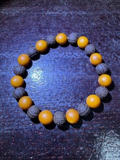 Wonderful Vtg. Chinese HK Export Agarwood Amber Prayer Beads
