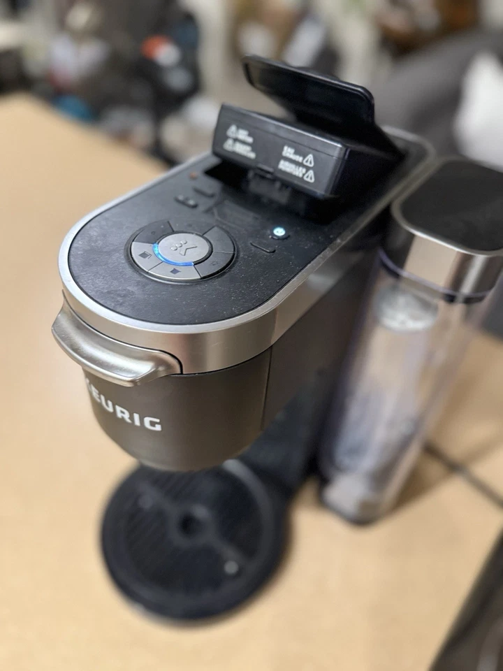 Keurig K-Duo Plus Single Serve and Carafe Coffee Maker - Pod Puncture Broken - Image 4 of 4