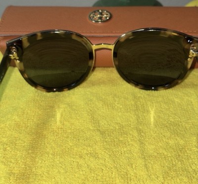 Tory Burch Leopard Print Sunglasses For Women. Fits Medium  display picture 3