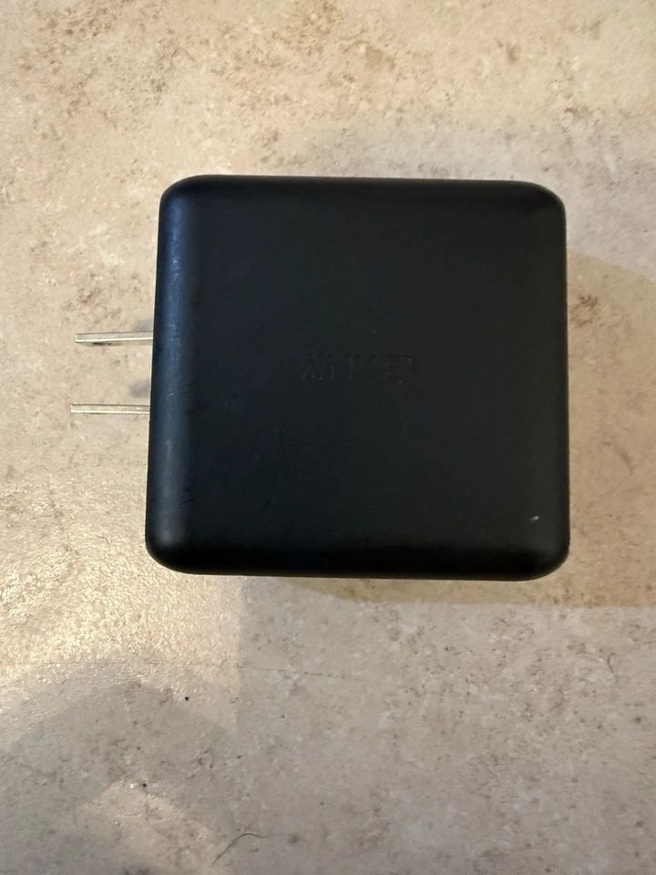 Anker PowerPort Speed 2 24W USB Wall Charger - Black - Image 2 of 4