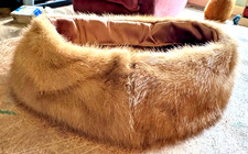 Vintage Beige Natural Mink Fur Pillbox Collar Hook Eye Closure Satin Lined