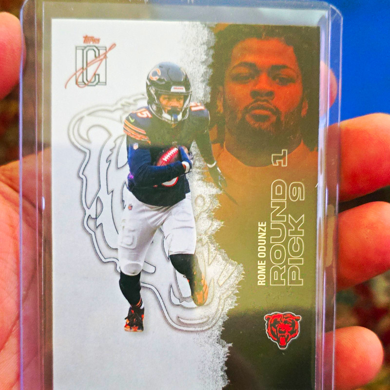 2025 Topps Signature Class - Rome Odunze Chicago Bears #10 Rookie (RC)