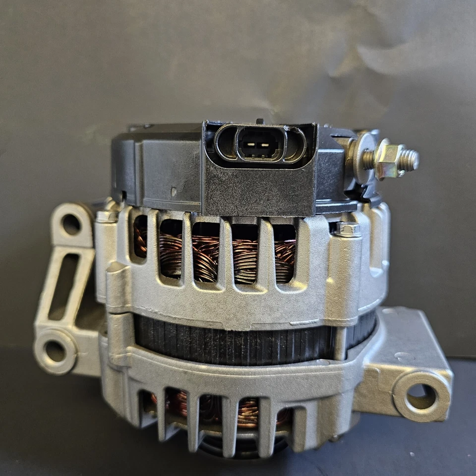 Alternador reman Chevrolet Cobalt L4 125 amperios 2,4 L 2008/2008 a 2010 2,2 litros Foto 2 de 4