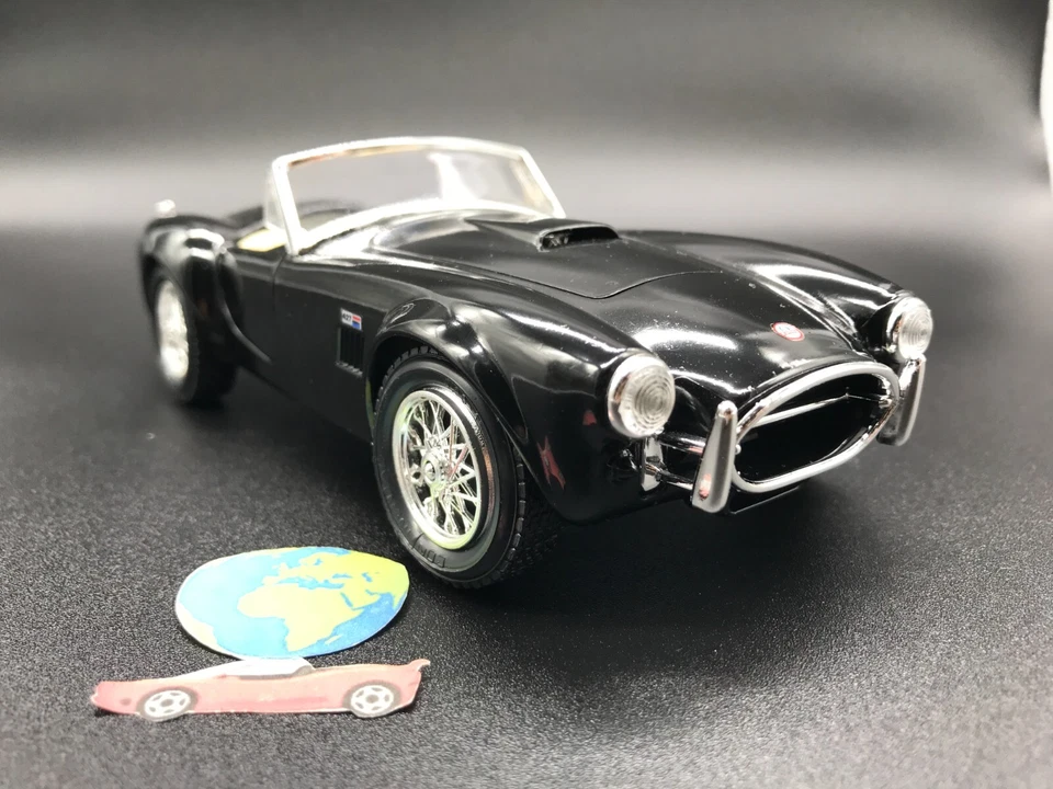 Bburago Shelby Cobra 427, automodello scala 1:24 - 1:25, vintage (1445) - Immagine 2 di 4