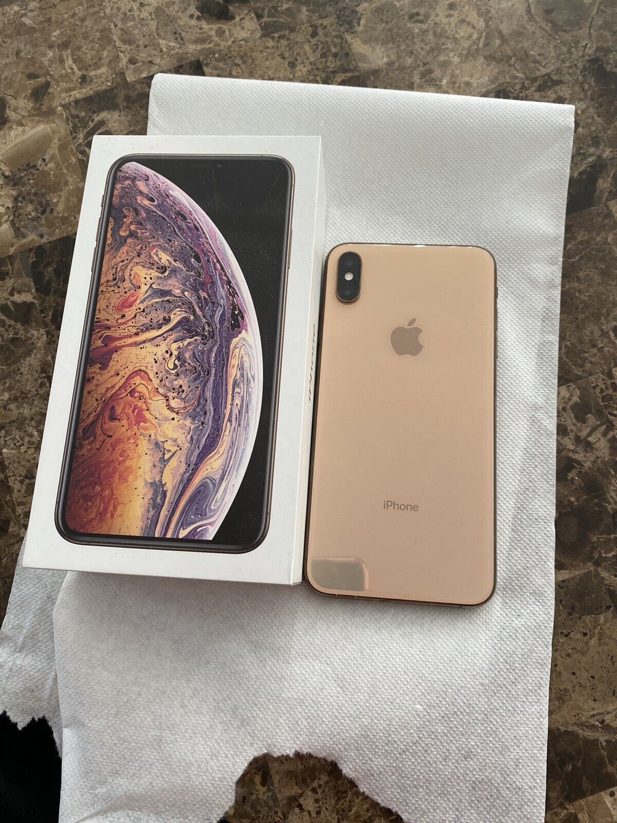 iPhone XS Max Rose Gold 256 GB UNLOCKED