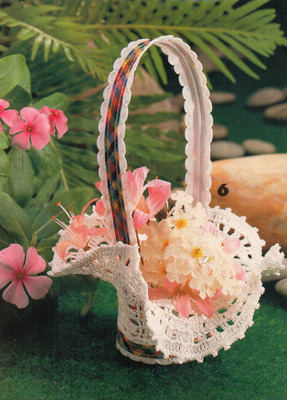 FLOWER BASKET CROCHET PATTERN